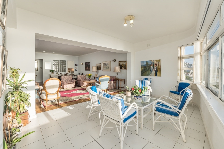 3 Bedroom Property for Sale in Sea Point Western Cape